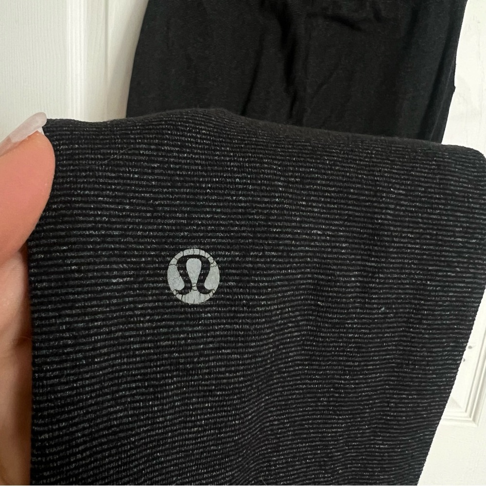 Lululemon | Skinny Will Pant Full-On Luon Grey Drawstring Pocket 4 - Picture 8 of 8